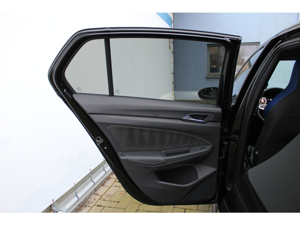 Volkswagen Golf 1.5 eHybrid GTE 48249114-26.jpg | LSN Lease