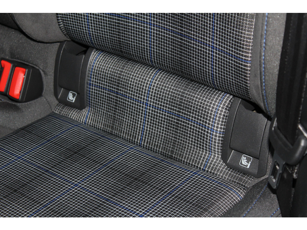 Volkswagen Golf 1.5 eHybrid GTE 48249114-30.jpg | LSN Lease