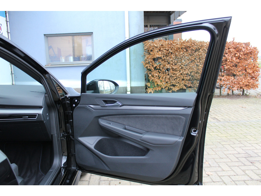 Volkswagen Golf 1.5 eHybrid GTE 48249114-46.jpg | LSN Lease