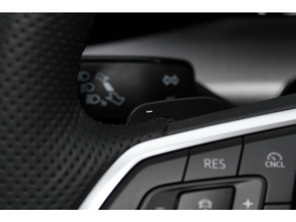 Volkswagen Golf 1.5 eHybrid GTE 48249114-50.jpg | LSN Lease