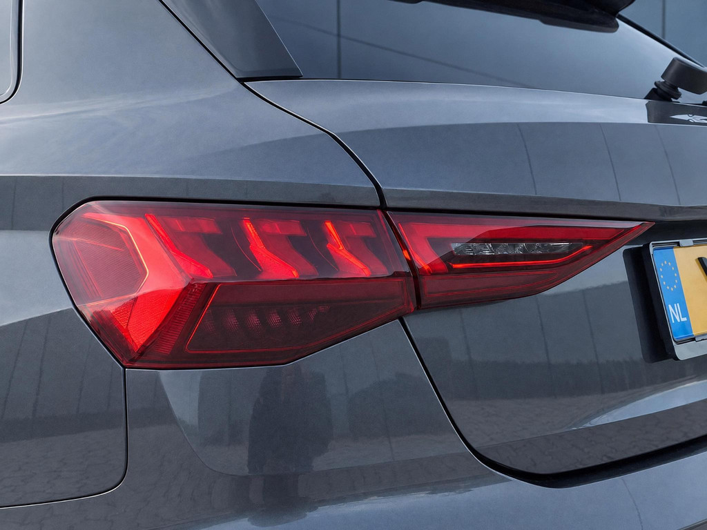 Audi A3 Sportback 45 TFSI e S edition Competition 57761590-26.jpg | LSN Lease