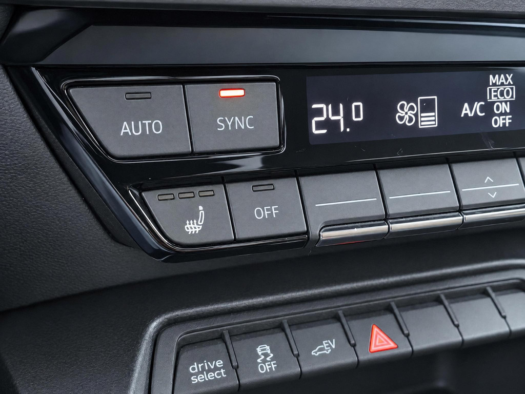 Audi A3 Sportback 45 TFSI e S edition Competition 57761590-37.jpg | LSN Lease
